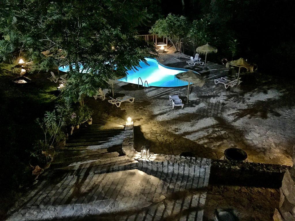 Calerilla Hotel (Adults Only) Burunchel Bagian luar foto
