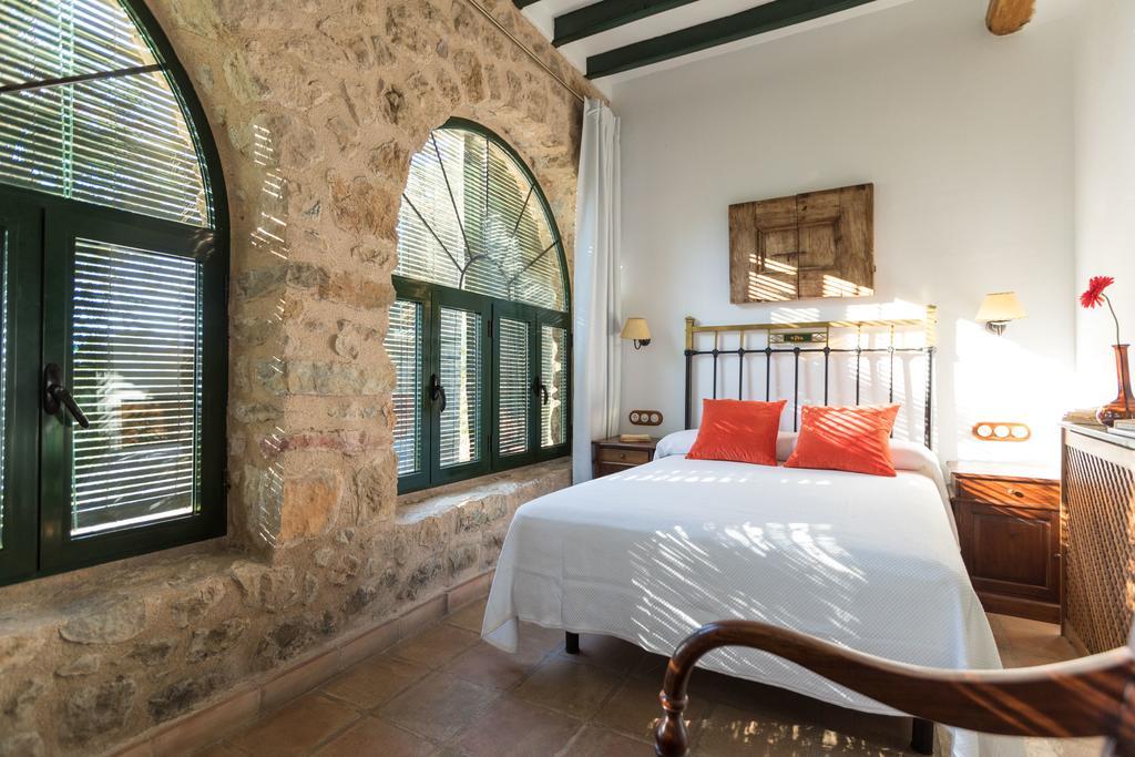 Calerilla Hotel (Adults Only) Burunchel Bagian luar foto