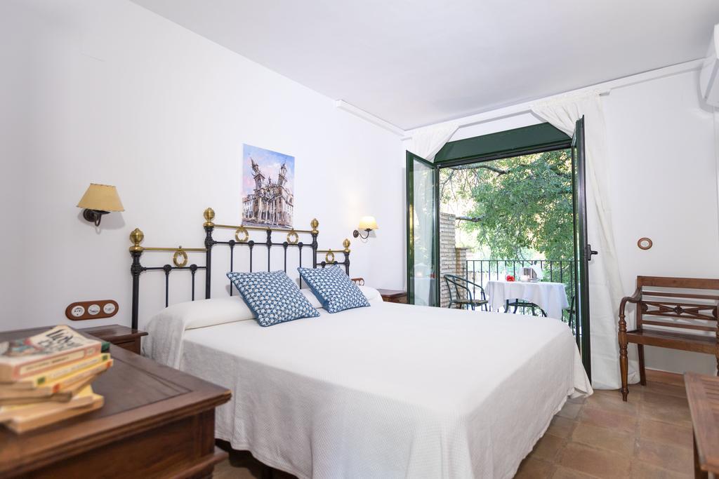 Calerilla Hotel (Adults Only) Burunchel Bagian luar foto